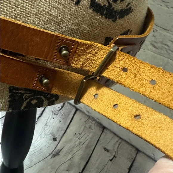 New Leather Candies Brown Double Buckle Belt L/XL - Picture 5 of 10